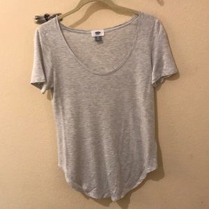 Grey old navy t shirt